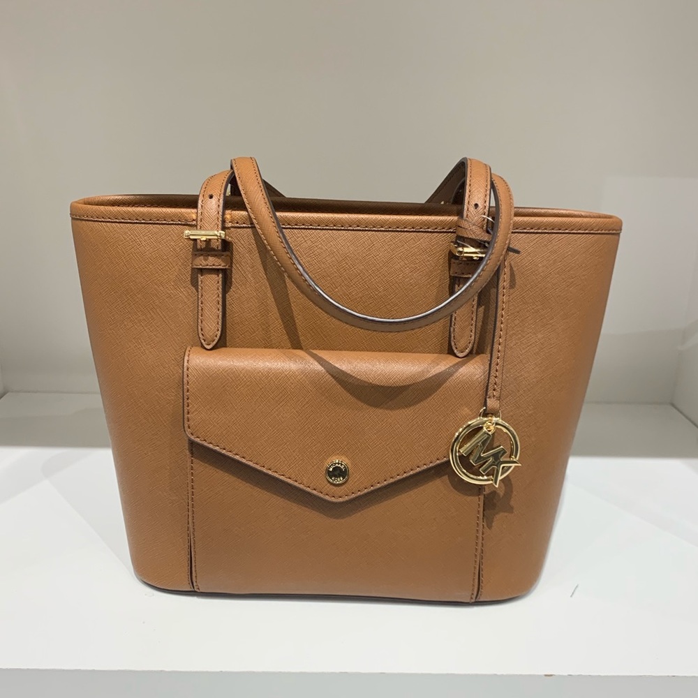 Michael Kors Jet Set Item Tote in luggage